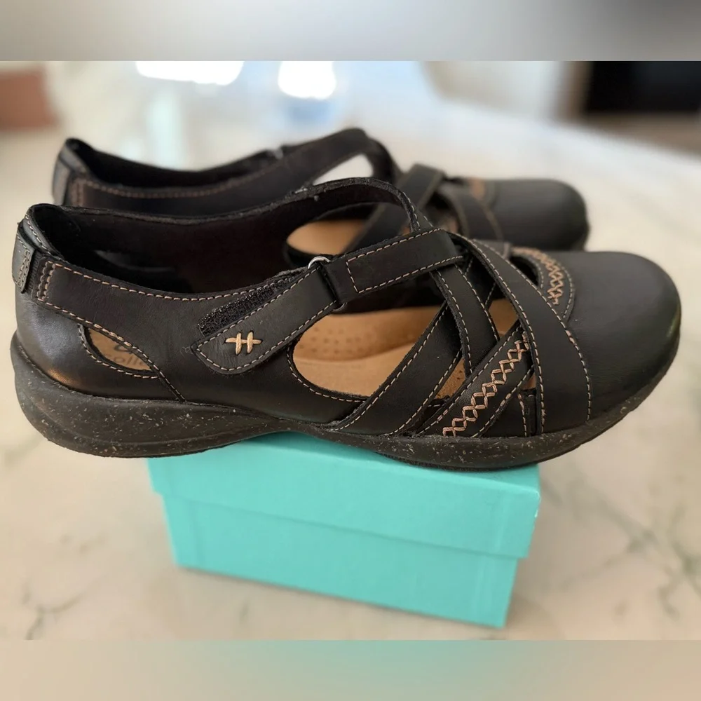 Clark’s Roseville Strap Mary Jane Shoes Sz 8.5M